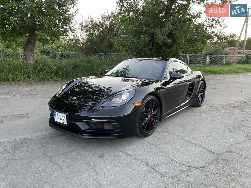 Porsche Cayman (2017)