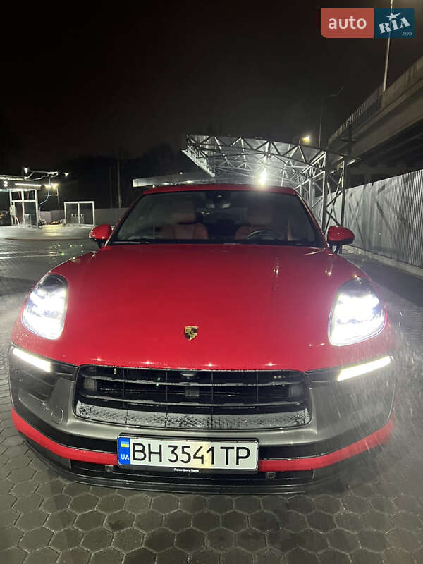 Porsche Macan t (2024)