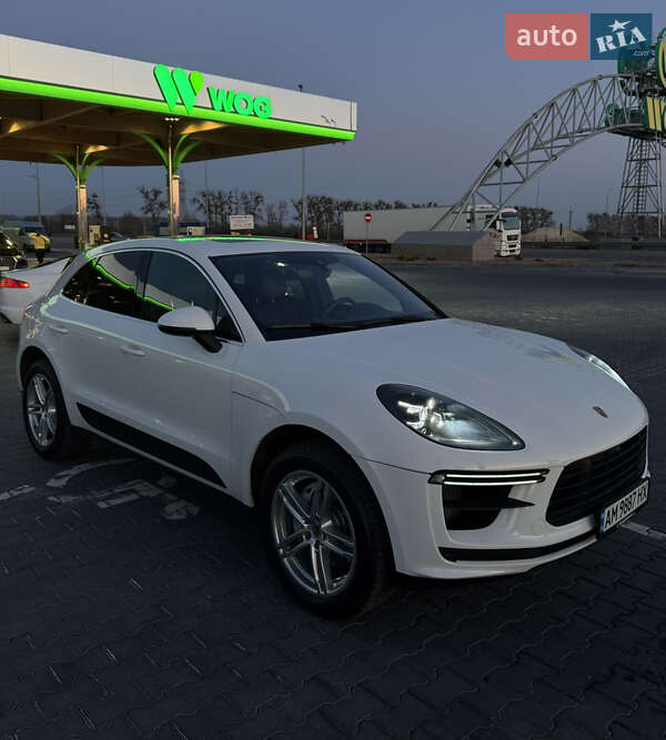 Porsche Macan (2017)