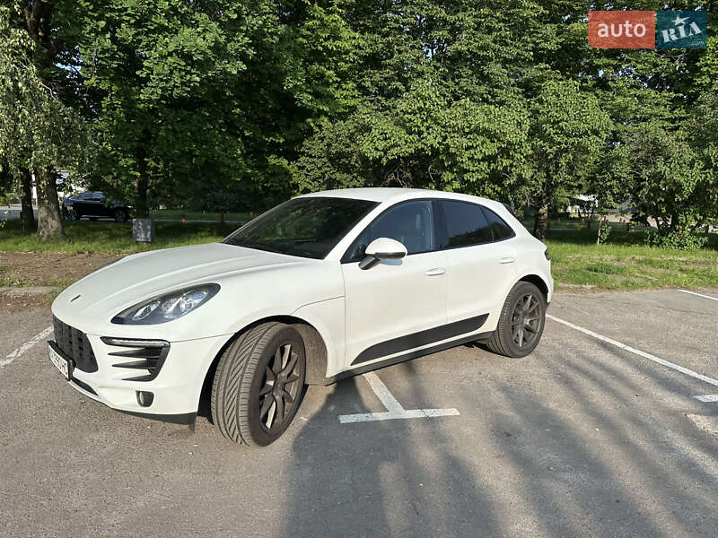 Porsche Macan (2014)