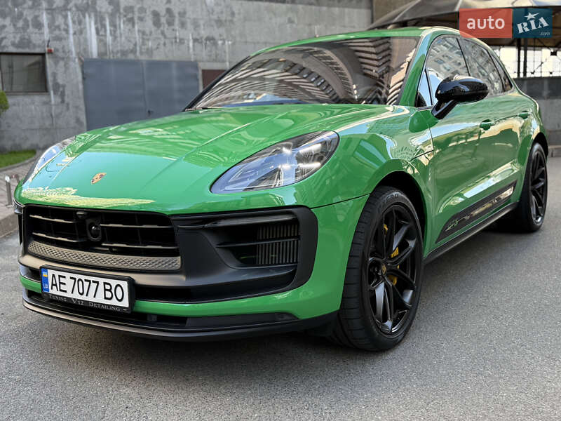 Porsche Macan (2022)