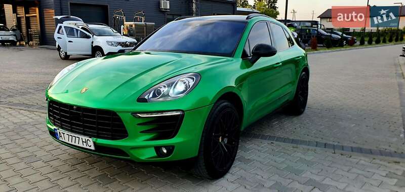Porsche Macan (2015)