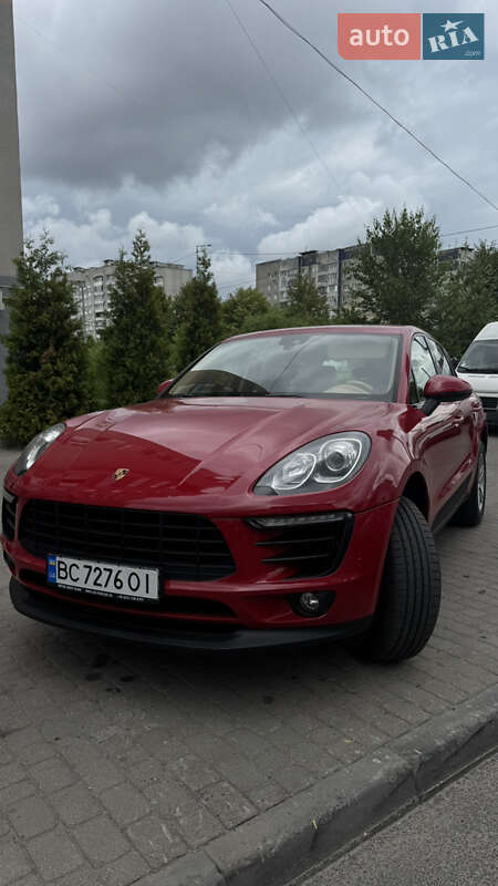 Porsche Macan (2017)