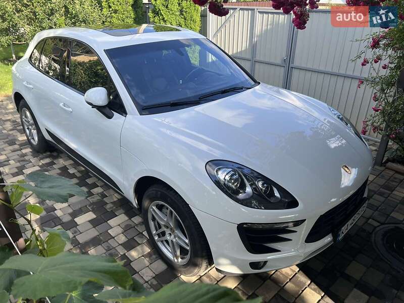 Porsche Macan (2014)