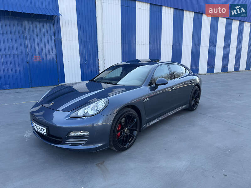 Porsche Panamera (2010)