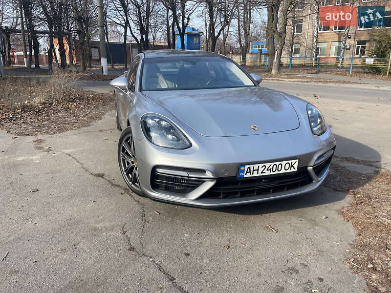 Porsche Panamera (2017)
