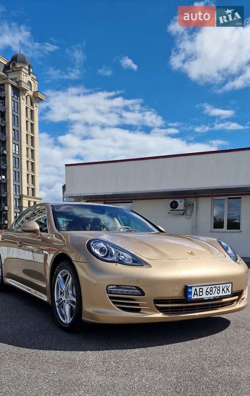 Porsche Panamera (2011)