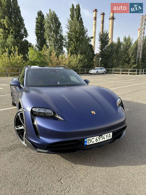 Porsche Taycan cross turismo (2022)