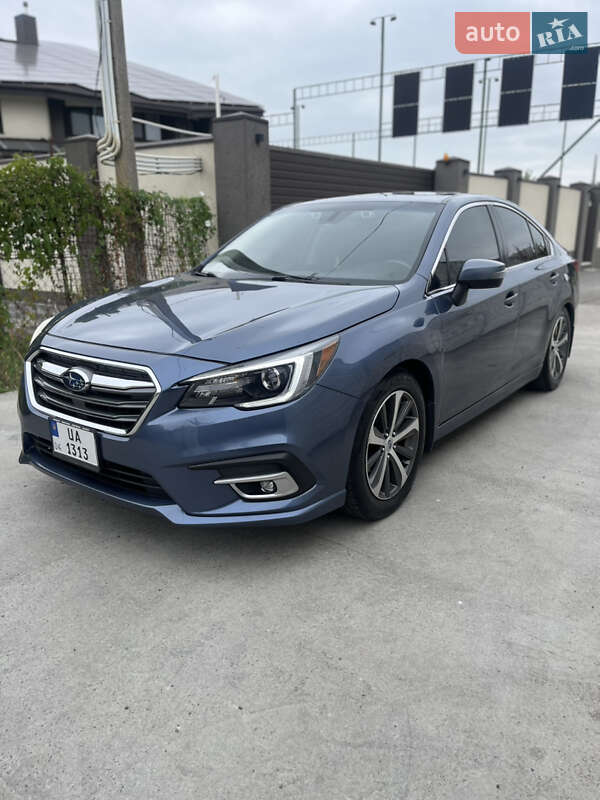 Subaru Legacy (2016)