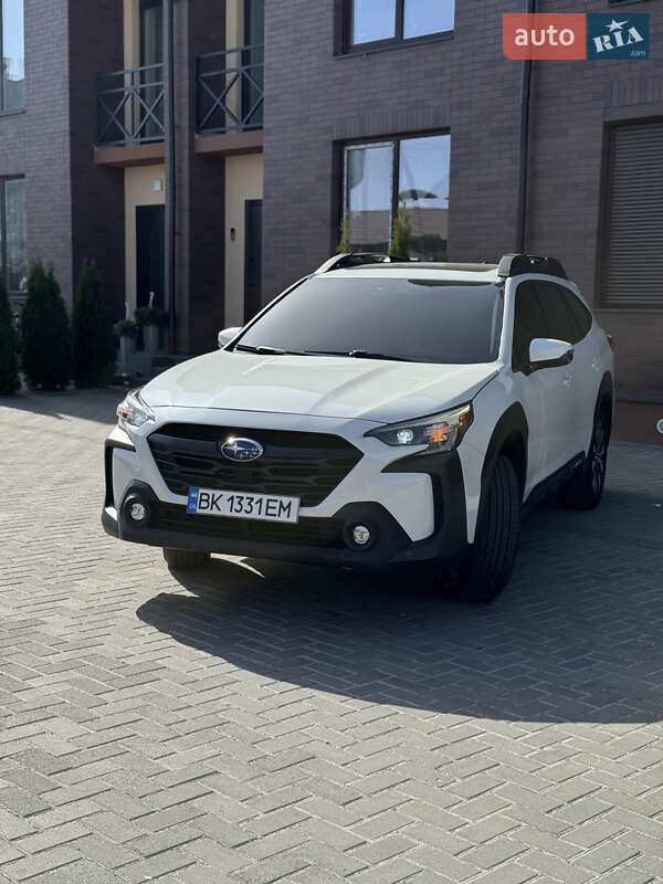Subaru Outback (2022)