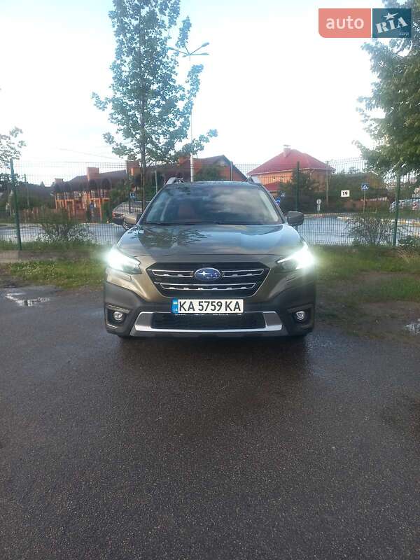 Subaru Outback (2023)