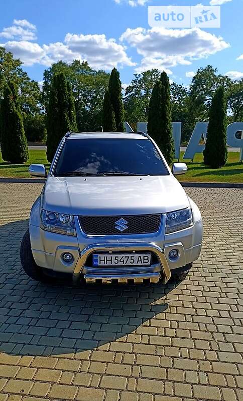 Suzuki Grand vitara (2008)