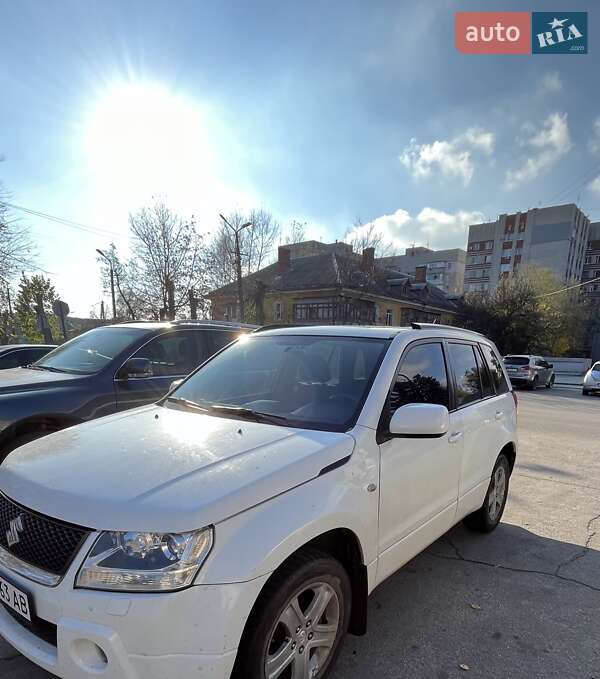 Suzuki Grand vitara (2008)