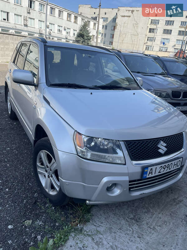Suzuki Grand vitara (2007)