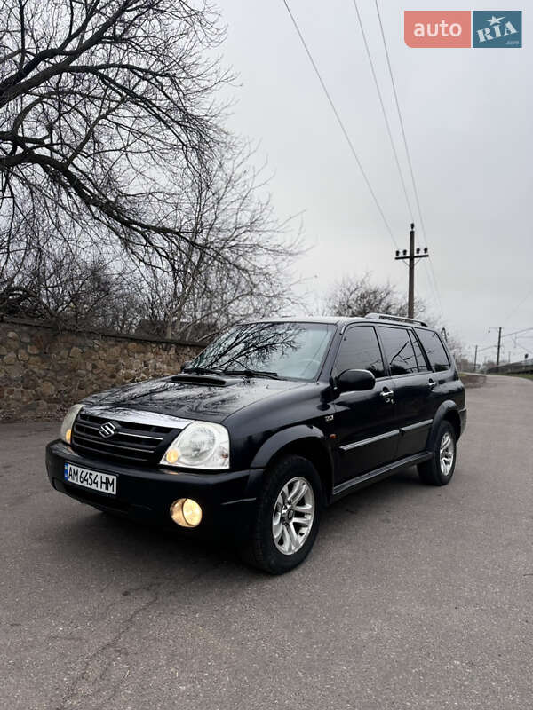 Suzuki Grand vitara xl7 (2007)