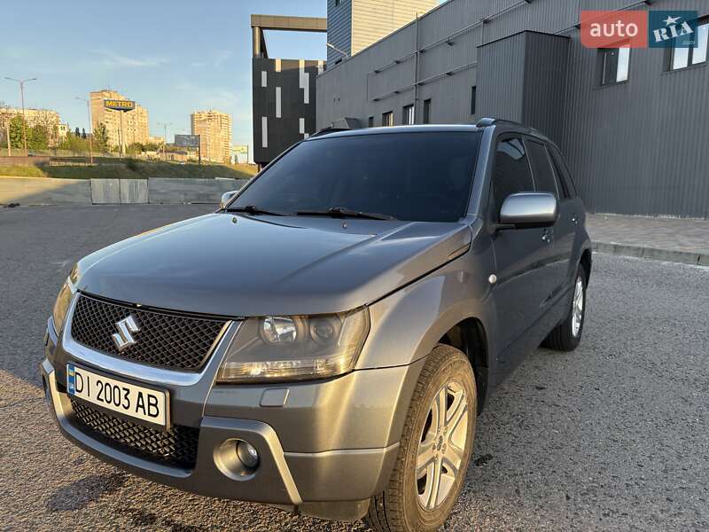 Suzuki Grand vitara (2008)