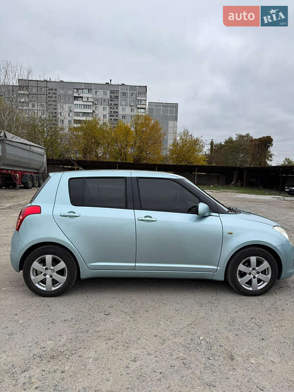 Suzuki Swift (2007)