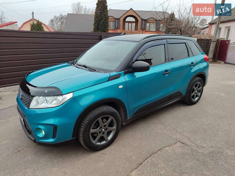 Suzuki Vitara (2015)