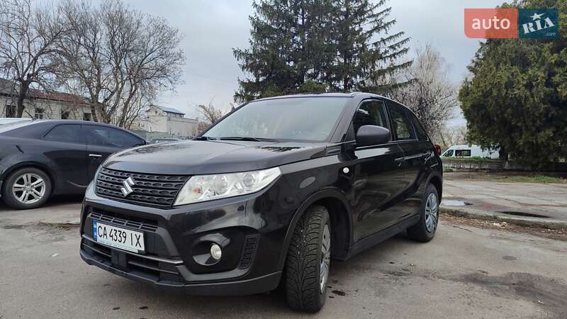 Suzuki Vitara (2022)