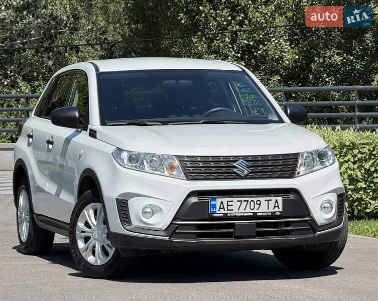Suzuki Vitara (2023)