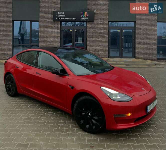 Tesla Model 3 (2022)