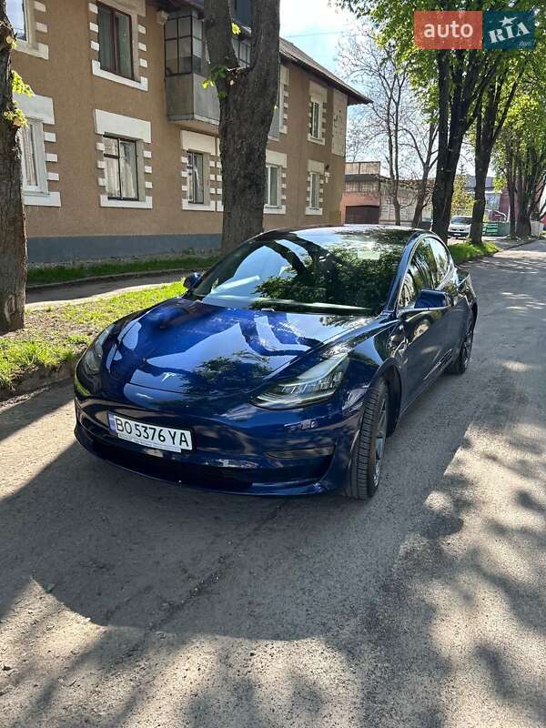 Tesla Model 3 (2018)