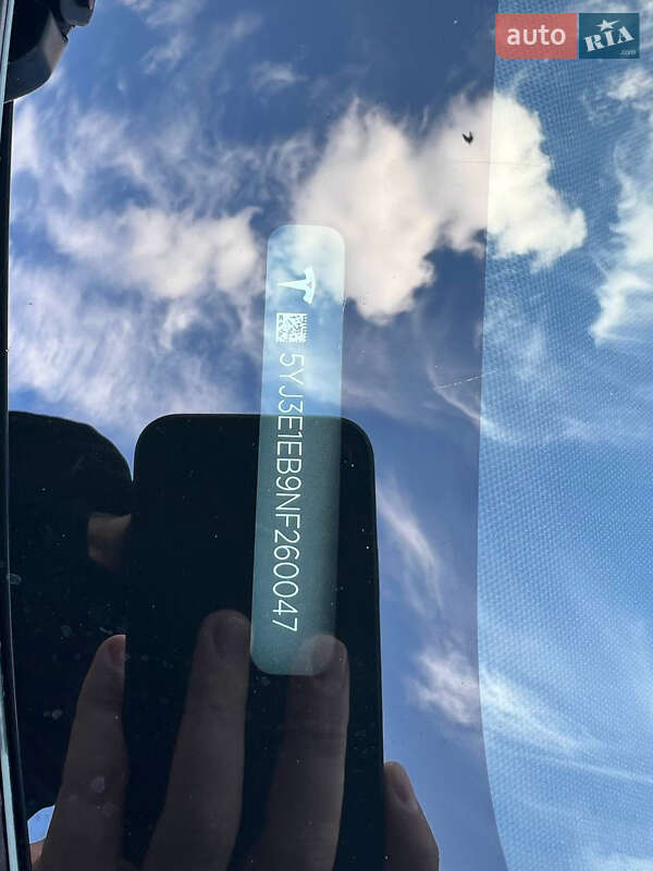 Tesla Model 3 (2022)