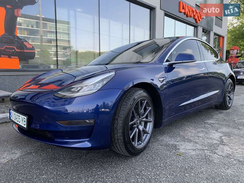 Tesla Model 3 (2020)