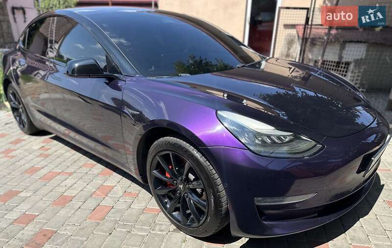 Tesla Model 3 (2018)