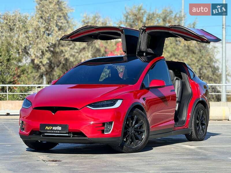 Tesla Model x (2019)