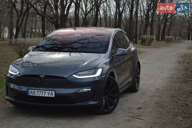 Tesla Model x (2022)