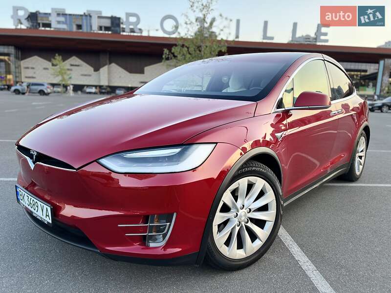 Tesla Model x (2017)