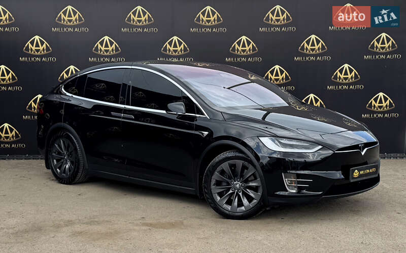 Tesla Model x (2018)