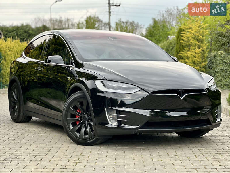 Tesla Model x (2016)