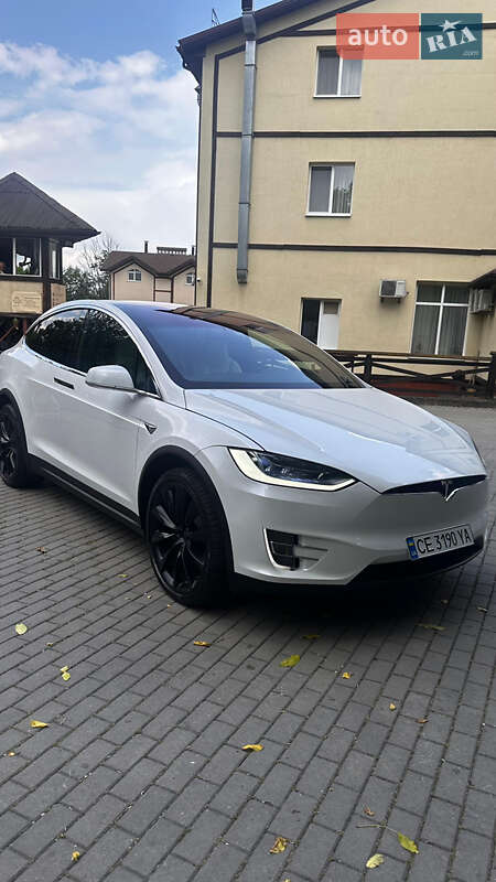 Tesla Model x (2018)