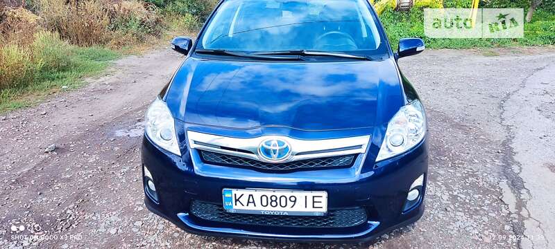 Toyota Auris (2011)