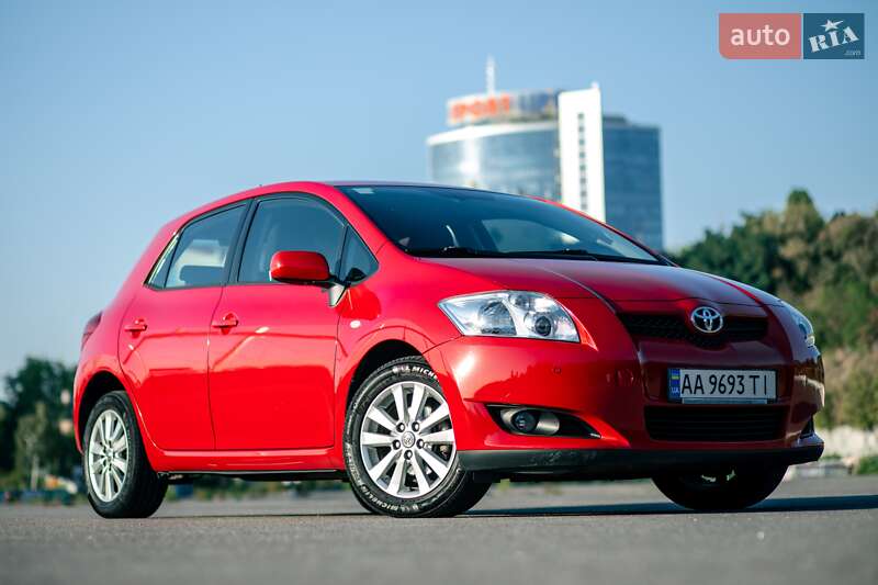 Toyota Auris (2008)
