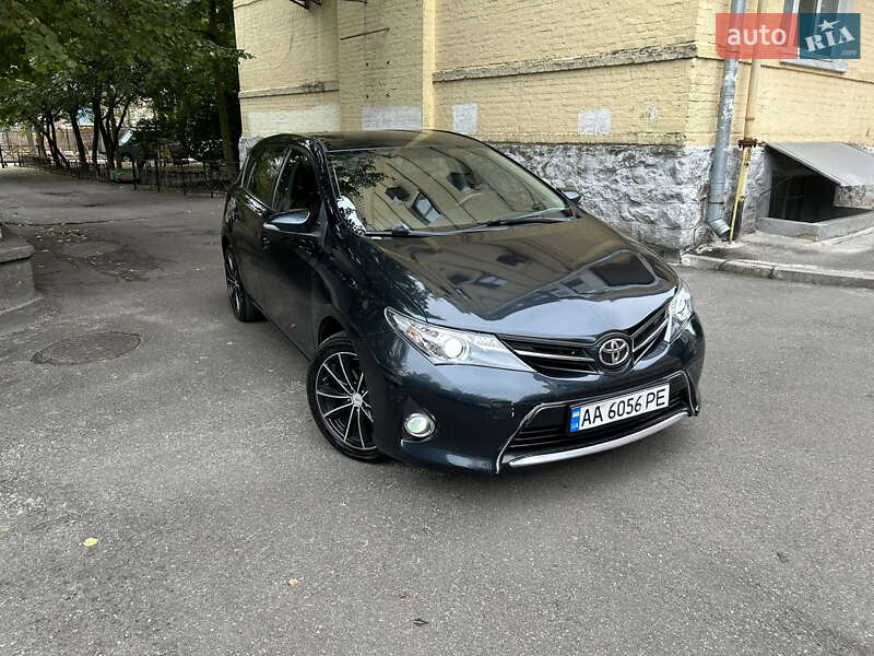 Toyota Auris (2013)