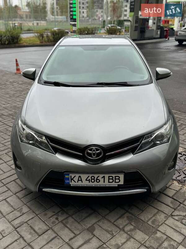 Toyota Auris (2013)