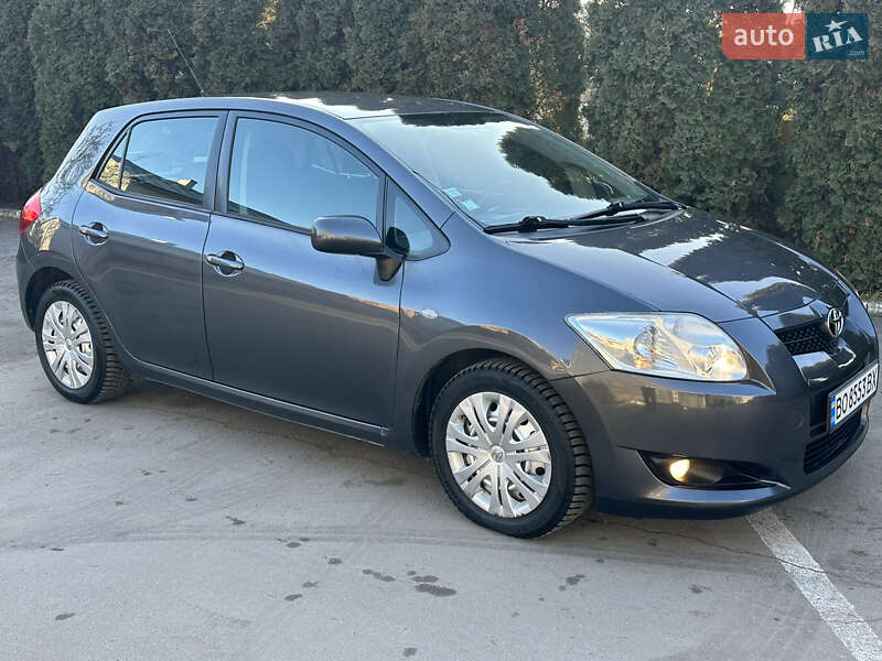 Toyota Auris (2008)