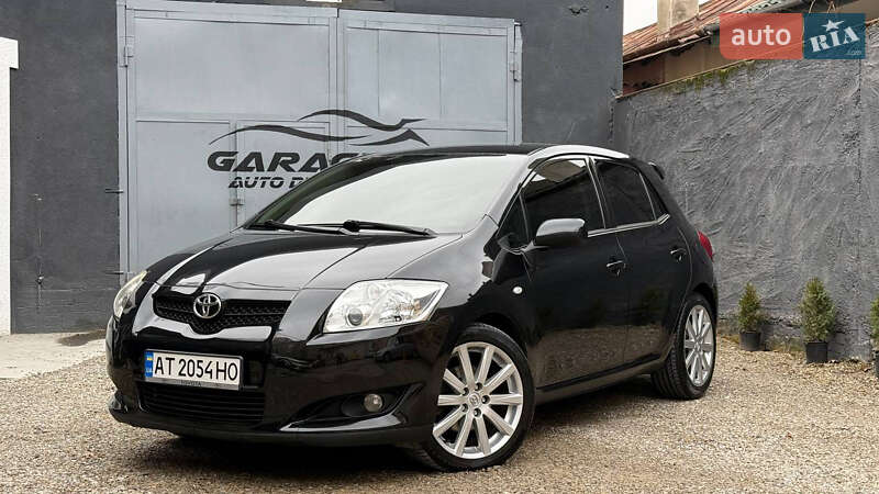 Toyota Auris (2007)