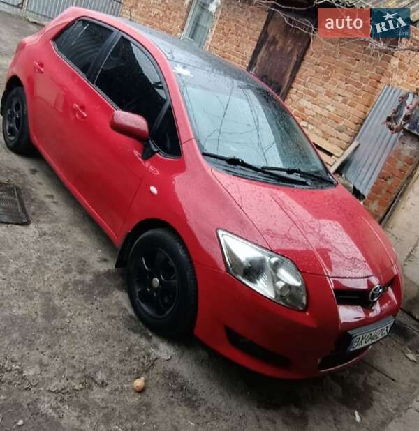 Toyota Auris (2008)