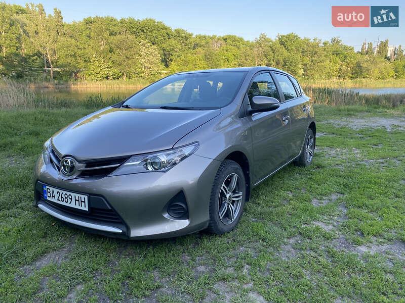 Toyota Auris (2013)