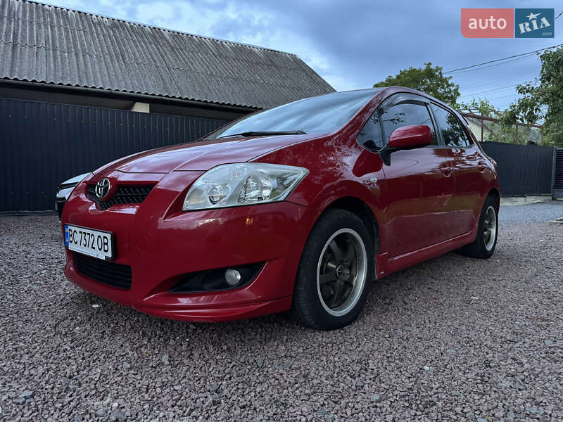 Toyota Auris (2007)