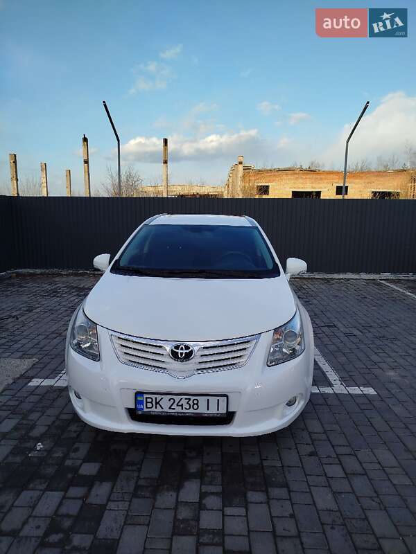 Toyota Avensis (2009)