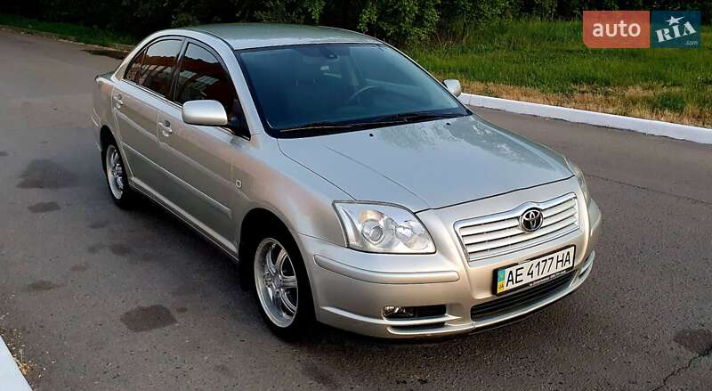 Toyota Avensis (2006)