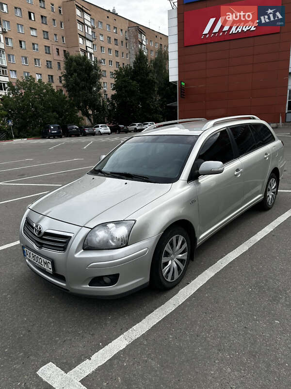 Toyota Avensis (2006)