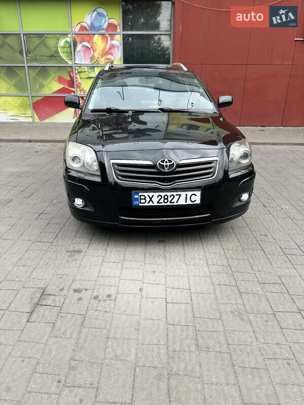 Toyota Avensis (2005)
