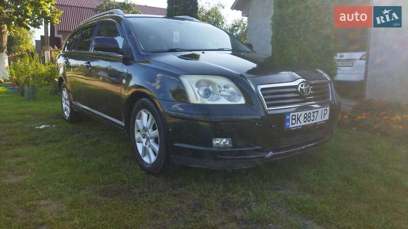 Toyota Avensis (2005)