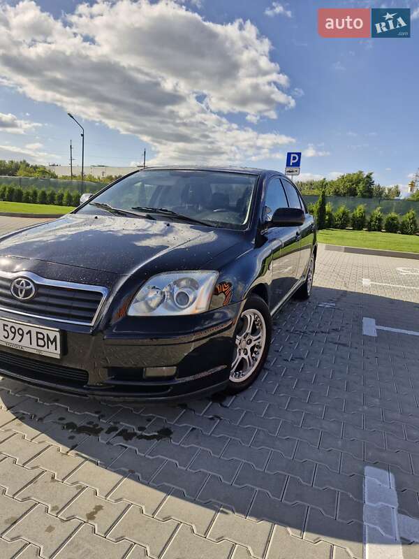 Toyota Avensis (2005)